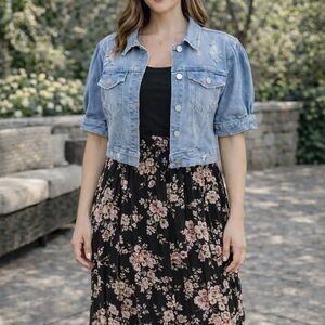 Cropped Denim Jacket | Size M | Light Wash | Puff Sleeve